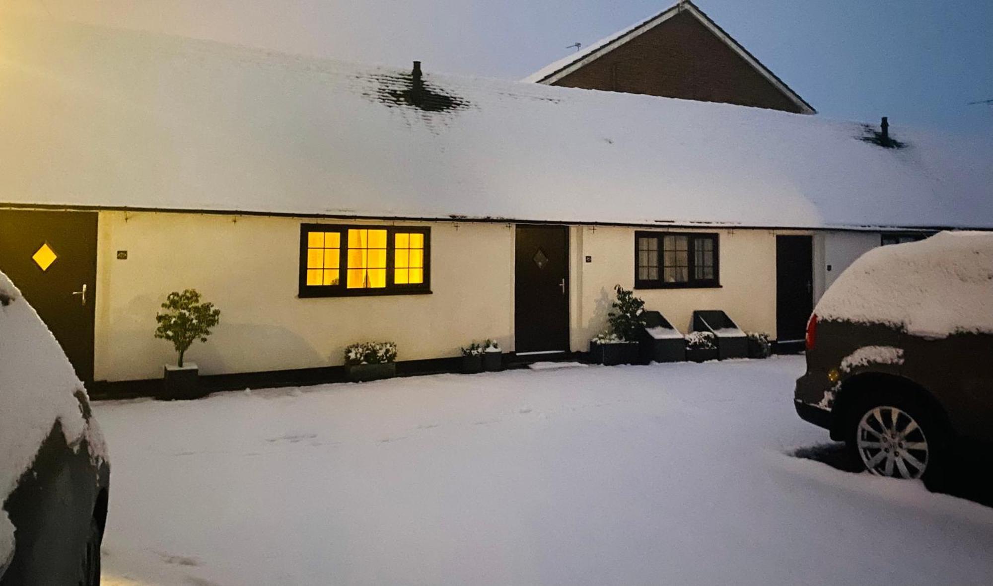 Little Park Holiday Homes Self Catering Cottages 1 & 2 Bedrooms Available Close To Tutbury Castle Zewnętrze zdjęcie